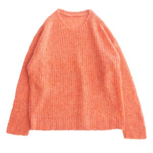 21年 22年冬流行りのカラーニット 今年は何色を選ぶ カラーニットをおしゃれに可愛く着こなして 冬のニットコーディネートを華やかに Ento エント 公式オンラインショップ