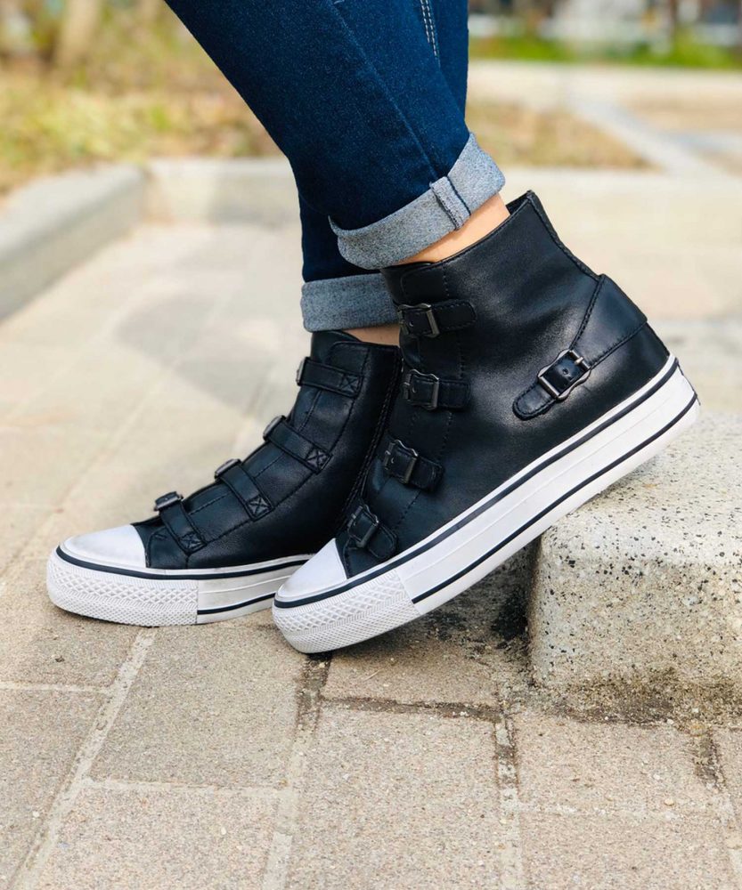 ash スニーカー ブラック