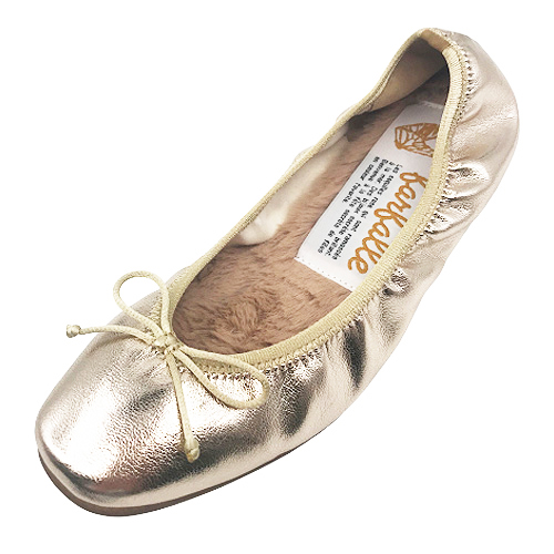 今回のコーディネートに使用したスクエアトゥのふわふわインソールバレエシューズはこちら