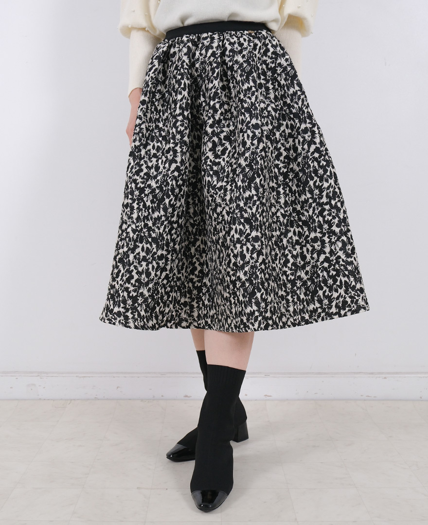 神戸・山の手フラワージャガードスカート