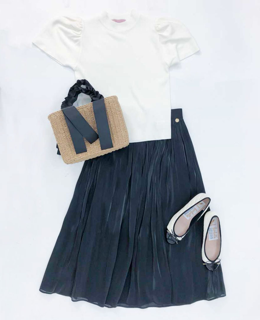 シャイニースカートブラック1