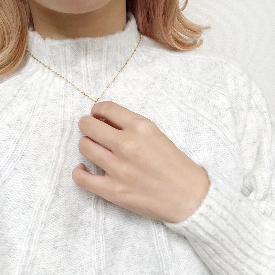 ボトルネックニット生地詳細