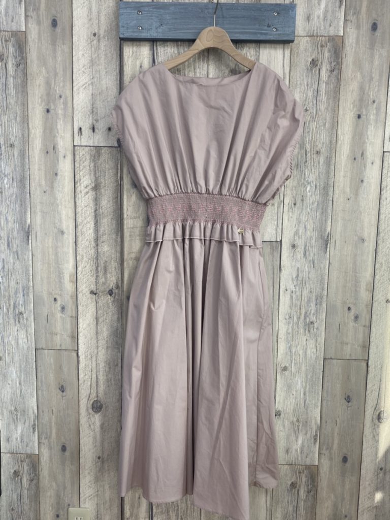 トレコードスモック刺しゅうワンピースのピンク