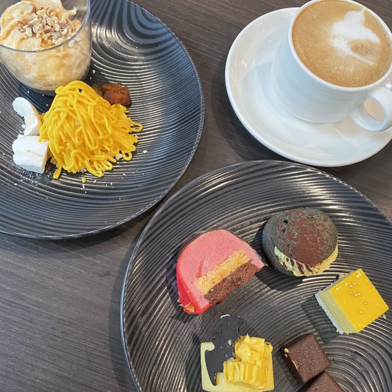 リーガロイヤルホテル大阪のビュッフェはデザートも充実していておすすめです