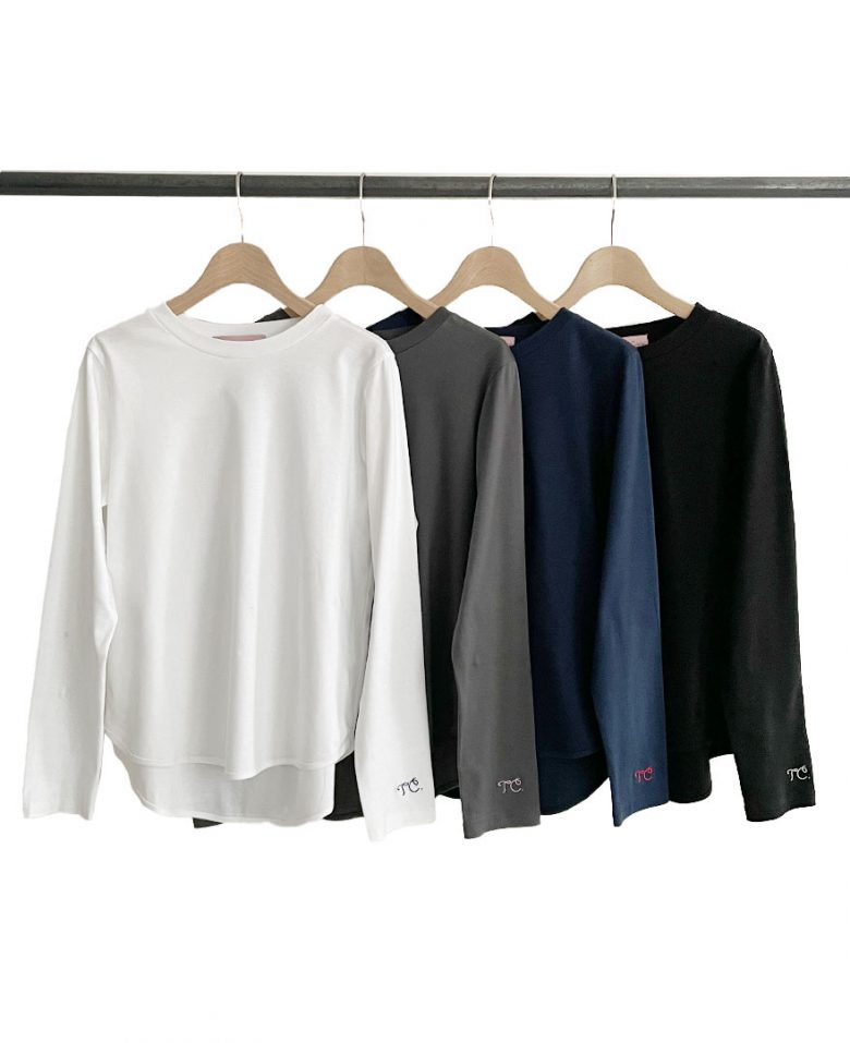 デイリーに着まわせるラウンドヘムコットンカットソーは全4色