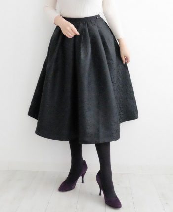神戸・山の手ペイズリー柄スカート