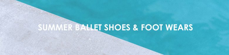 今年トレンドのエナメル素材やポインテッドトゥのバレエシューズやレディースパンプスを暑い夏日に素足っぽく、足裏のムレやニオイも予防できる快適な靴下や便利なアイテムを靴下屋スタッフのオガワさんがご紹介。歩きやすくて使いやすい便利なアイテムと履きやすく靴擦れしにくい、神戸発・バレエシューズブランド、ファルファーレの一番人気アイテムのラウンドトゥエナメル素材バレエシューズ・深いグリーンのオリーブカラーとの組み合わせ3点のコーディネートをご覧ください。