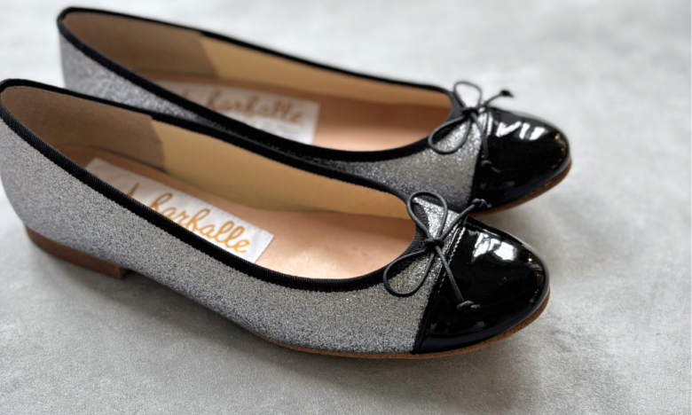 投票の結果1番人気だった「INES(グリッター)」シルバー。