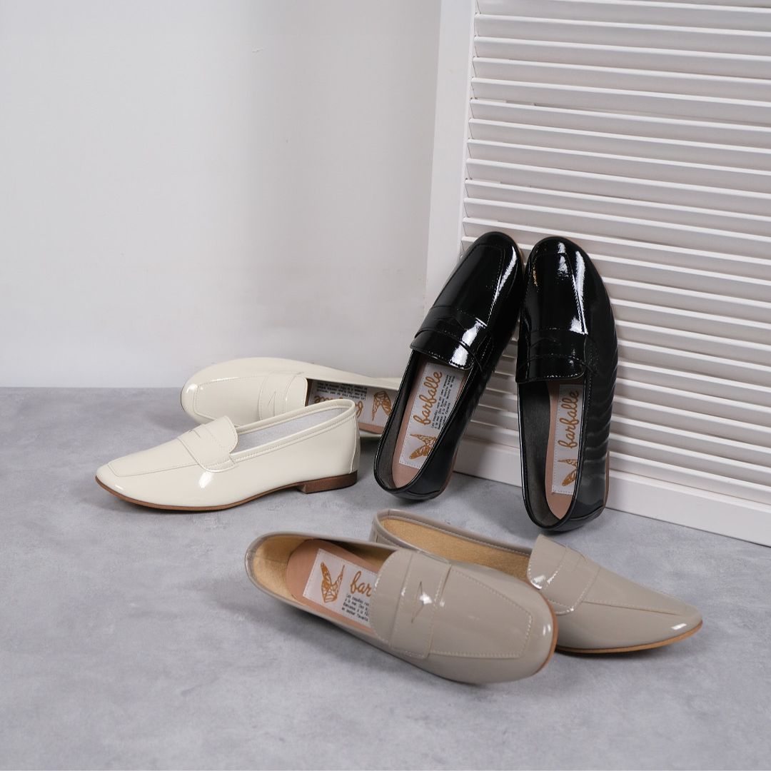 季節問わず幅広いコーディネートにも合わせやすい3色展開。